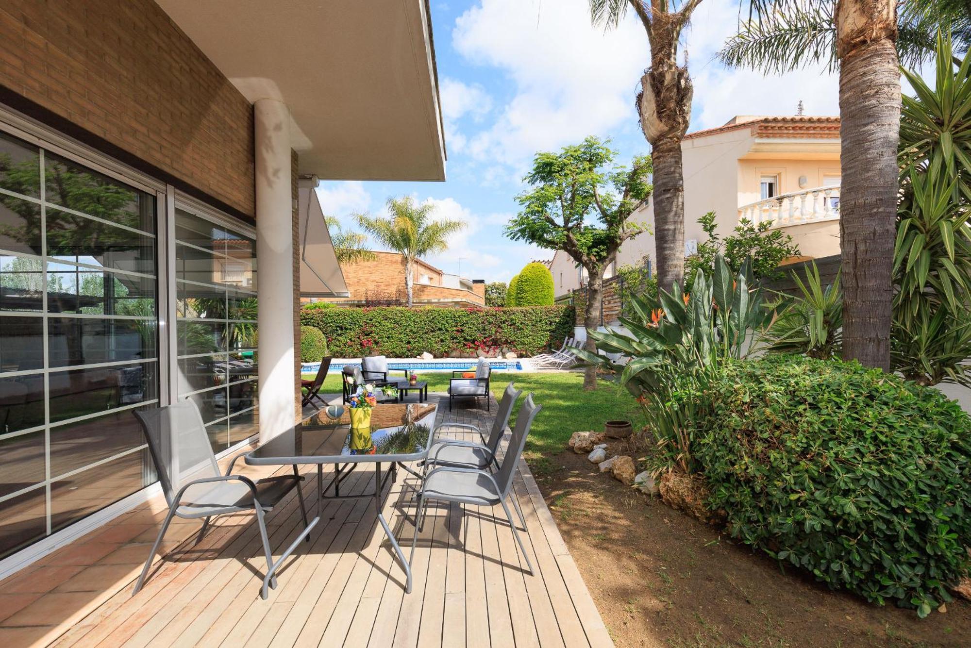Martorell Planet Costa Dorada Cambrils Εξωτερικό φωτογραφία